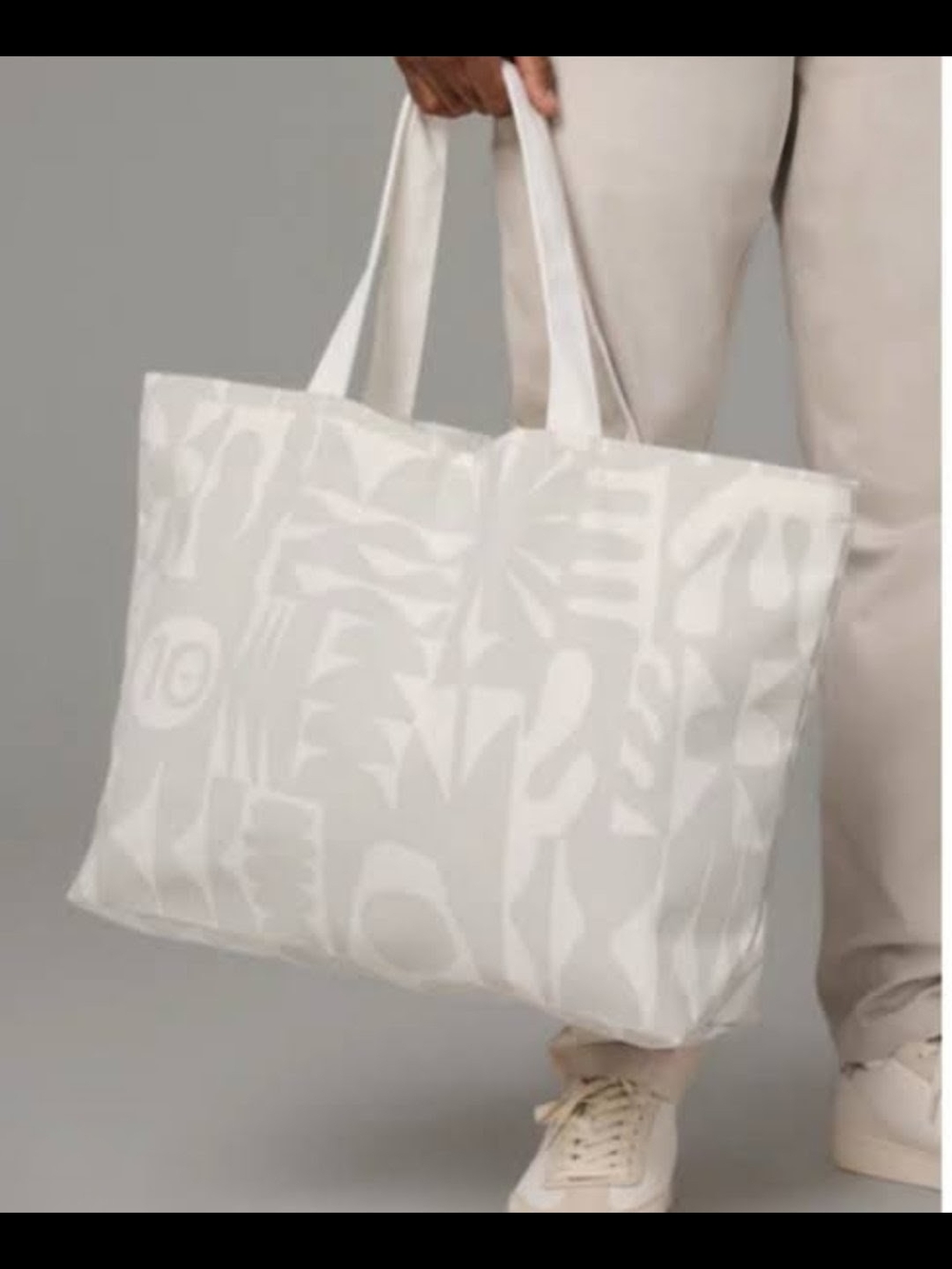 Vuori Lmt. Edition 10th Anniversary Neutral Patterned Tote Bag